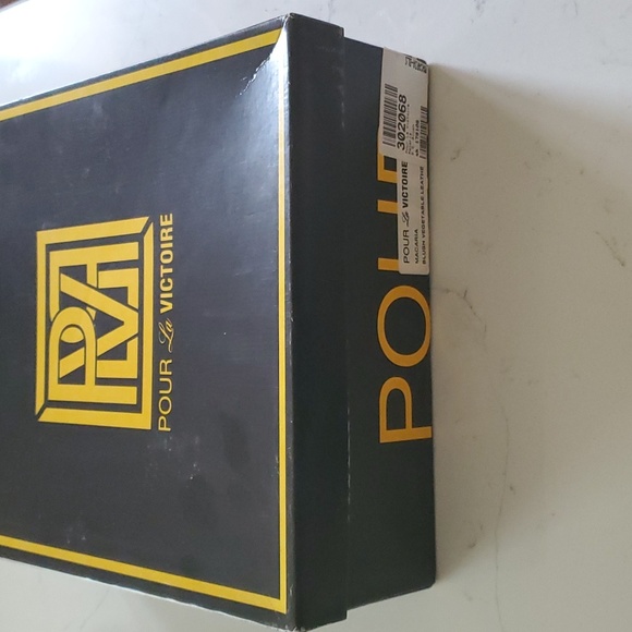 Pour La Victoire Macaria Leather Sandals - Picture 5 of 5